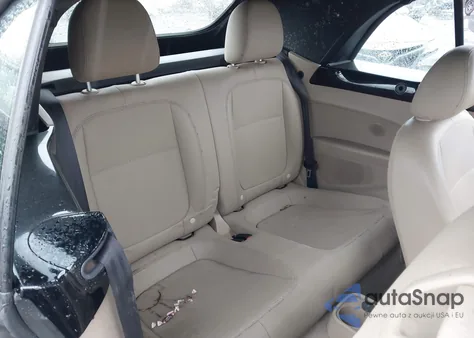 2013 Volkswagen Beetle 2.0T from USA, damaged, VIN 3VW8T7AT7DM822421